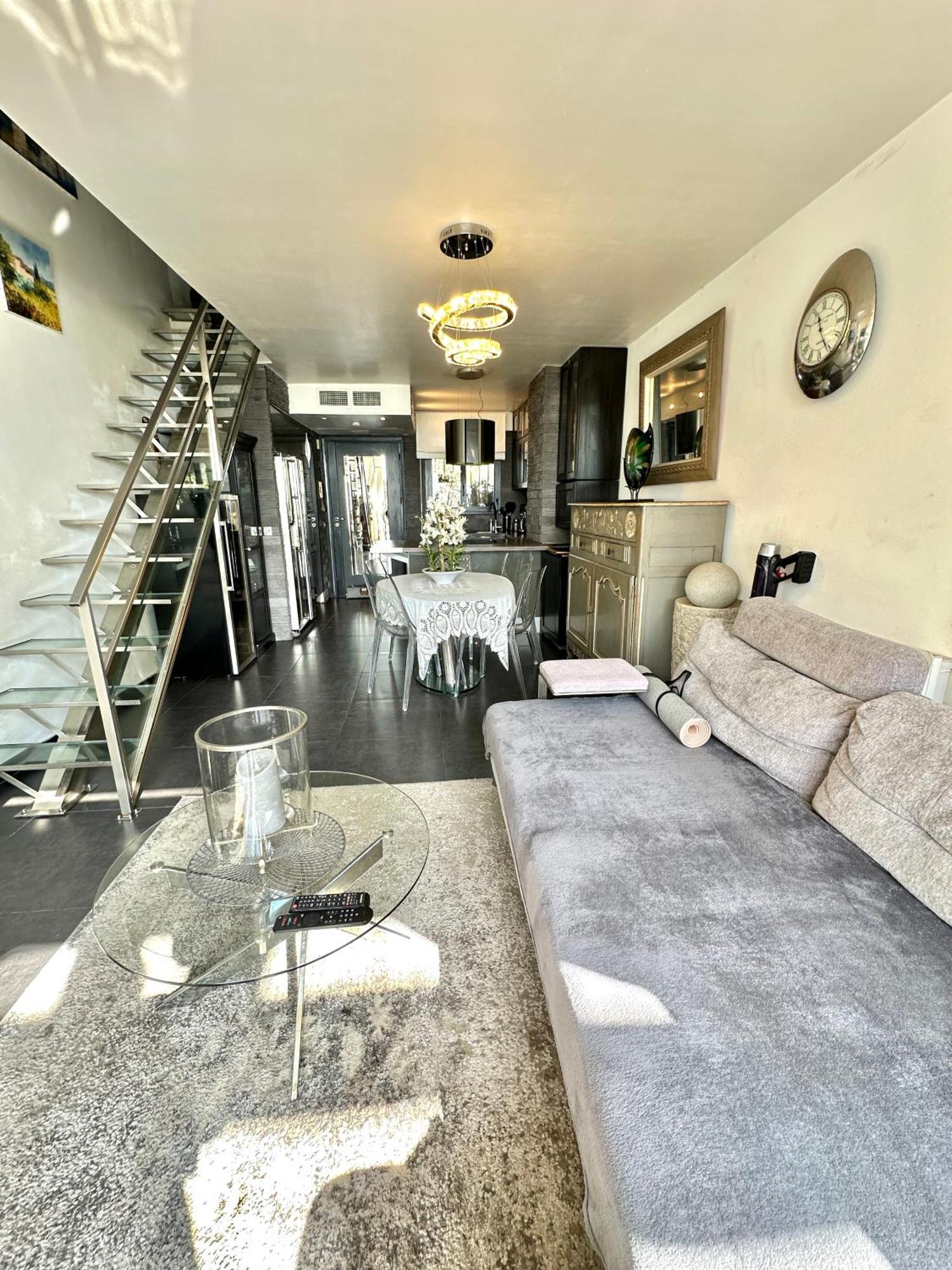Magnifique Duplex Au Bord De Appartement *